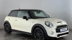 White Used 2019 Mini Cooper S Classic Hatchback | £15,200 (Good price)