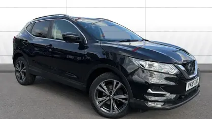 Used Nissan Qashqai N-Connecta 110 HP (80 kW) 2018 Black SUV