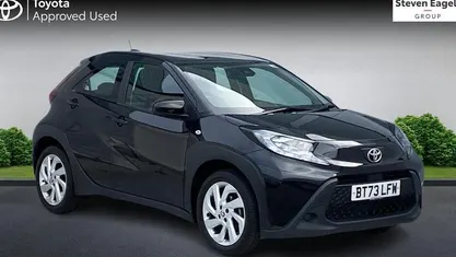 Used Toyota Aygo X PURE 72 HP (52 kW) 2025 SUV