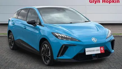 Used MG MG4 EV Trophy 150 kW (204 HP) 2023 Blue Hatchback