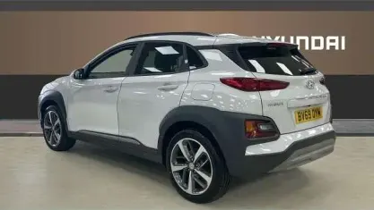 Usado Hyundai Kona Premium SE 120 HP (88 kW) 2019 Branco SUV