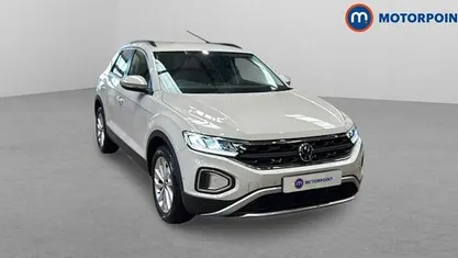 Second-hand VW T-Roc Match 150 CP (110 kW) 2024 Gri SUV