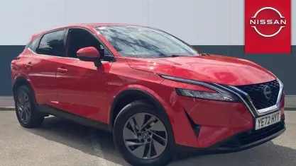 Used Nissan Qashqai Acenta Premium 140 HP (102 kW) 2022 Red SUV