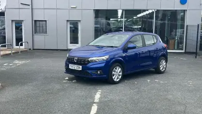 Used Dacia Sandero Comfort 91 HP (66 kW) 2022 Blue Hatchback