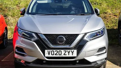 Second-hand Nissan Qashqai Tekna 116 CP (85 kW) 2020 Argintiu SUV