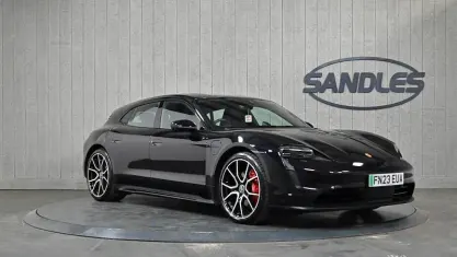 Begagnad Porsche Taycan Sport Turismo 419 kW (571 HK) 2023 Svart Kombi