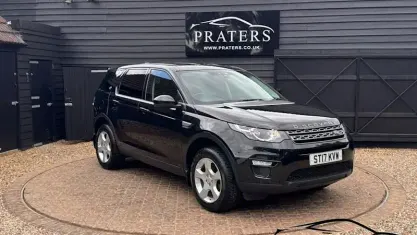 Used Land Rover Discovery Sport Pure 150 HP (110 kW) 2017 Black SUV