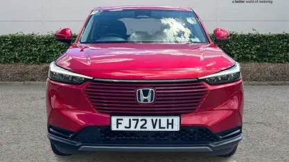 Used Honda HR-V Elegance 131 HP (96 kW) 2022 Red SUV