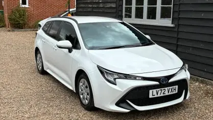 Used Toyota Corolla 122 HP (89 kW) 2022 White