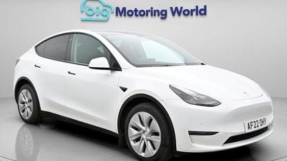 Używany Tesla Model Y Long Range AWD 286 kW (389 KM) 2025 SUV