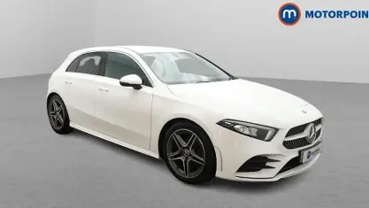 Usado Mercedes A180 AMG line 136 HP (100 kW) 2019 Branco Citadino
