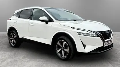 Used Nissan Qashqai N-Connecta 140 HP (102 kW) 2023 White SUV