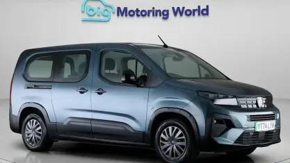 Used Peugeot e-Rifter Allure 100 kW (136 HP) 2025 Blue MPV