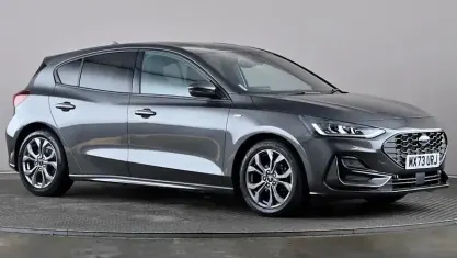 Used Ford Focus ST-Line 125 HP (91 kW) 2023 Grey Hatchback