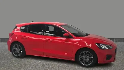 Used Ford Focus ST-Line 125 HP (91 kW) 2020 Red Hatchback