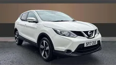 White Used 2016 Nissan Qashqai N-Connecta SUV | £9,401 (Fair price)