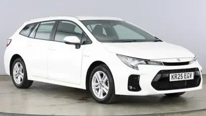 Usado Suzuki Swace 140 HP (102 kW) 2024 Branco Carrinha