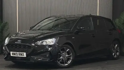 Used Ford Focus ST-Line 125 HP (91 kW) 2017 Black Estate