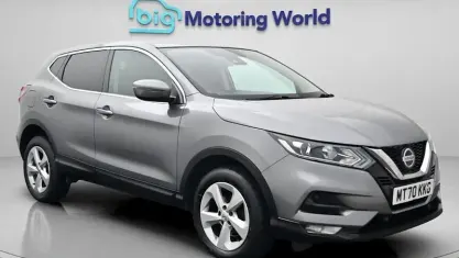 Begagnad Nissan Qashqai Acenta Premium 140 HK (102 kW) 2020 Grå SUV