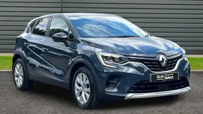 Used Renault Captur Iconic 140 HP (102 kW) 2022 Blue SUV