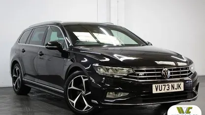 Used 2023 VW Passat R-line Estate | £21,495 (Fair price)