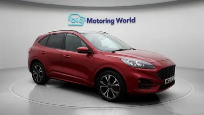Used Ford Kuga ST-Line X 190 HP (139 kW) 2022 Red SUV