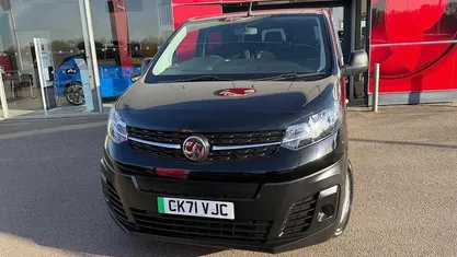 Used Vauxhall Vivaro Edition 100 kW (136 HP) 2021 Black MPV