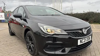 Used Vauxhall Astra Business Edition 122 HP (89 kW) 2021 Hatchback