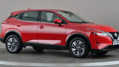 Used Nissan Qashqai Acenta Premium 158 HP (116 kW) 2023 Red SUV