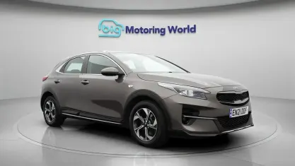 Used Kia XCeed 120 HP (88 kW) 2021 Brown SUV