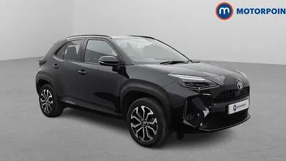 Used 2025 Toyota Yaris Hybrid Design Estate | £19,549 (Super price)