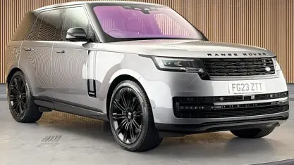 Used Land Rover Range Rover Autobiography 530 HP (389 kW) 2023 Eiger grey SUV