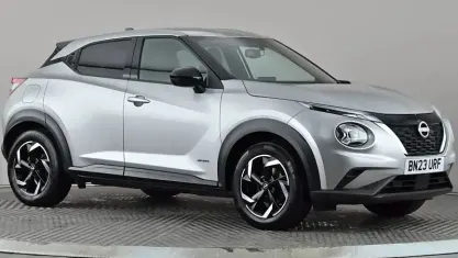 Used Nissan Juke N-Connecta 143 HP (105 kW) 2023 Silver SUV