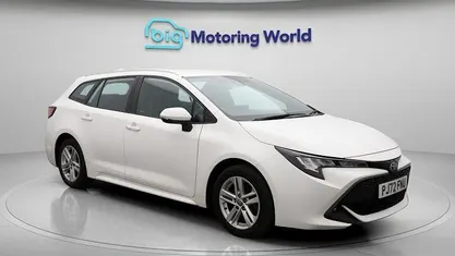 White Used 2022 Toyota Corolla Estate | £21,300 (Fair price)