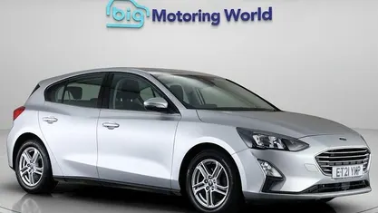 Used Ford Focus Zetec 125 HP (91 kW) 2021 Silver Hatchback