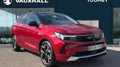 Used Vauxhall Grandland X Ultimate 131 HP (96 kW) 2024 Red SUV