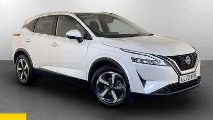 White Used 2022 Nissan Qashqai N-Connecta SUV | £12,195 (Good price)