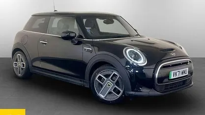 Used Mini Cooper Level 2 135 kW (184 HP) 2023 Hatchback