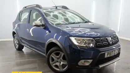 Used Dacia Sandero Lauréate 90 HP (66 kW) 2017 Blue Hatchback