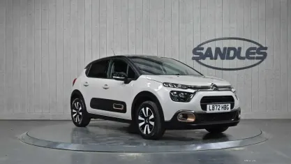 Used Citroën C3 PureTech 83 HP (61 kW) 2022 Beige Hatchback
