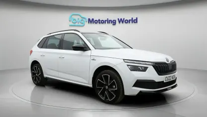 Begagnad Skoda Kamiq Monte Carlo 150 HK (110 kW) 2022 Vit SUV