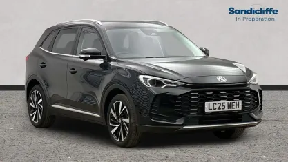 Used MG ZS Trophy 196 HP (144 kW) 2024 Metallic  black pearl SUV