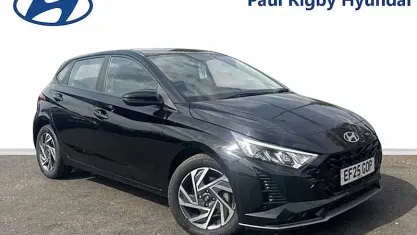 Used Hyundai i20 Advanced 101 HP (74 kW) 2025 Black Hatchback