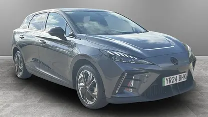 Begagnad MG MG4 EV Trophy 150 kW (204 HK) 2025 Halvkombi