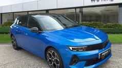 Blue Used 2023 Vauxhall Astra Ultimate Hatchback | £20,695 (Fair price)