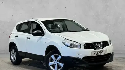 Used Nissan Qashqai Visia 131 HP (96 kW) 2012 White SUV