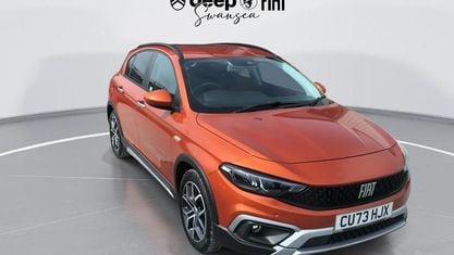 Used Fiat Tipo Cross 131 HP (96 kW) 2023 Orange Hatchback