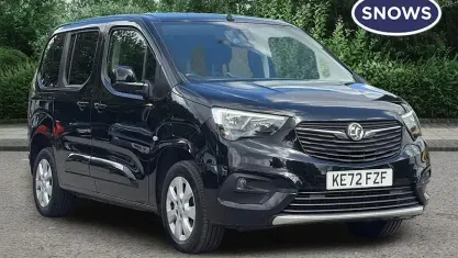 Used Vauxhall Combo Elite 131 HP (96 kW) 2022 Black MPV