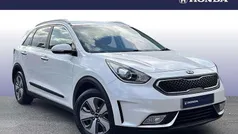 White Used 2019 Kia Niro 2 SUV | £12,250 (Fair price)