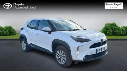 Used Toyota Yaris Cross 116 HP (85 kW) 2025 White SUV